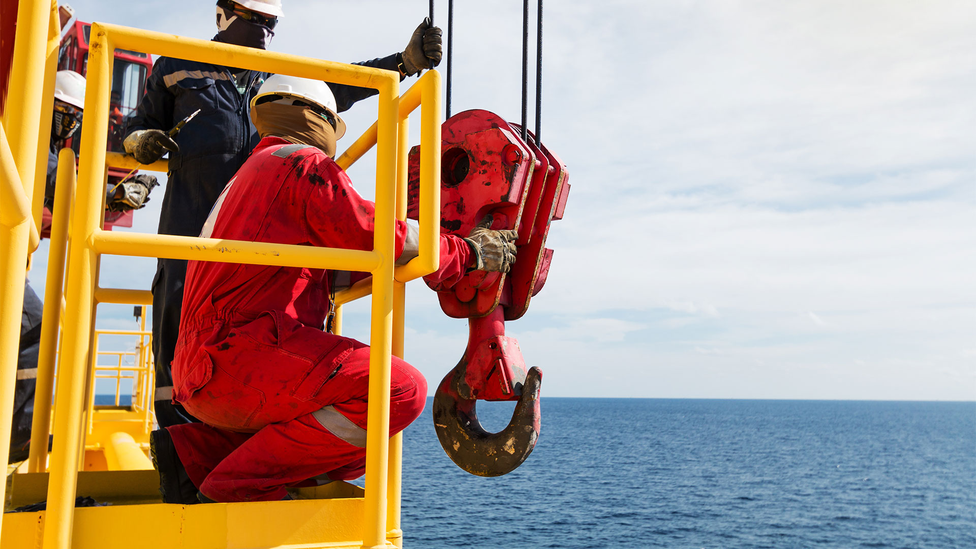 Why Offshore Employers invest in Profesional Lifting Training
